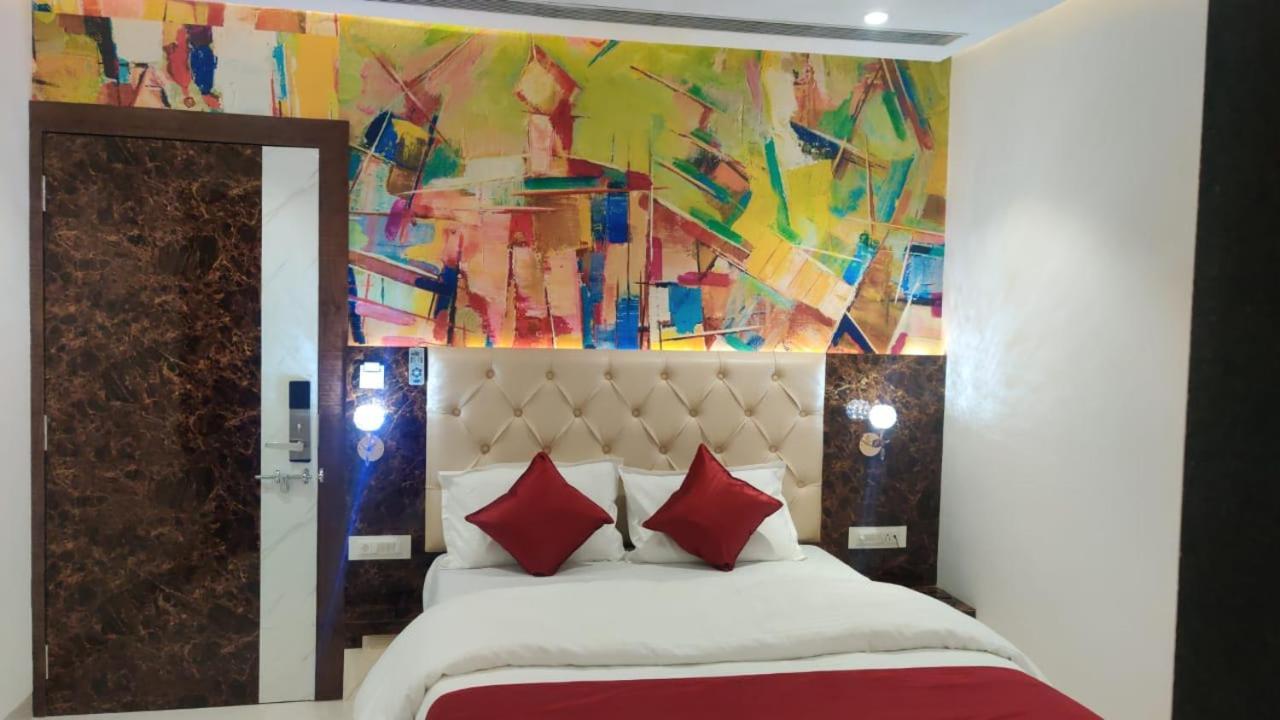 Hotel Relax โบปาล ภายนอก รูปภาพ