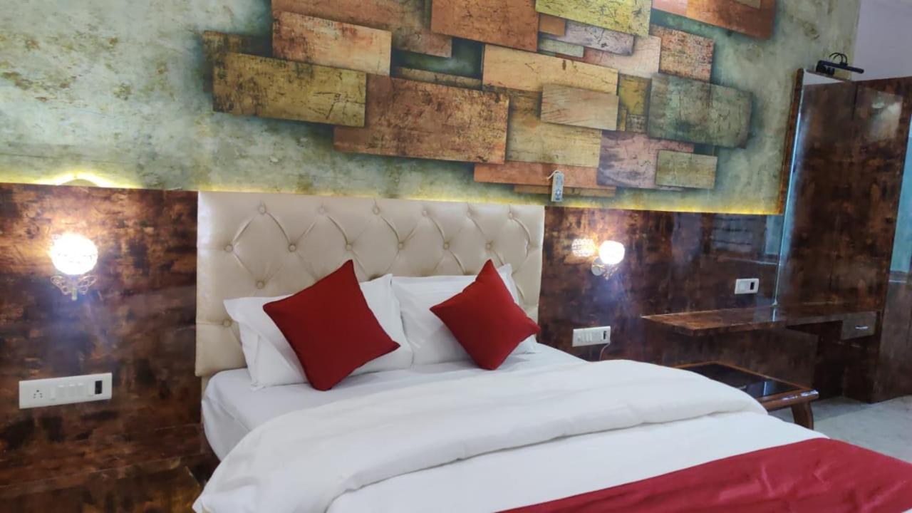 Hotel Relax โบปาล ภายนอก รูปภาพ
